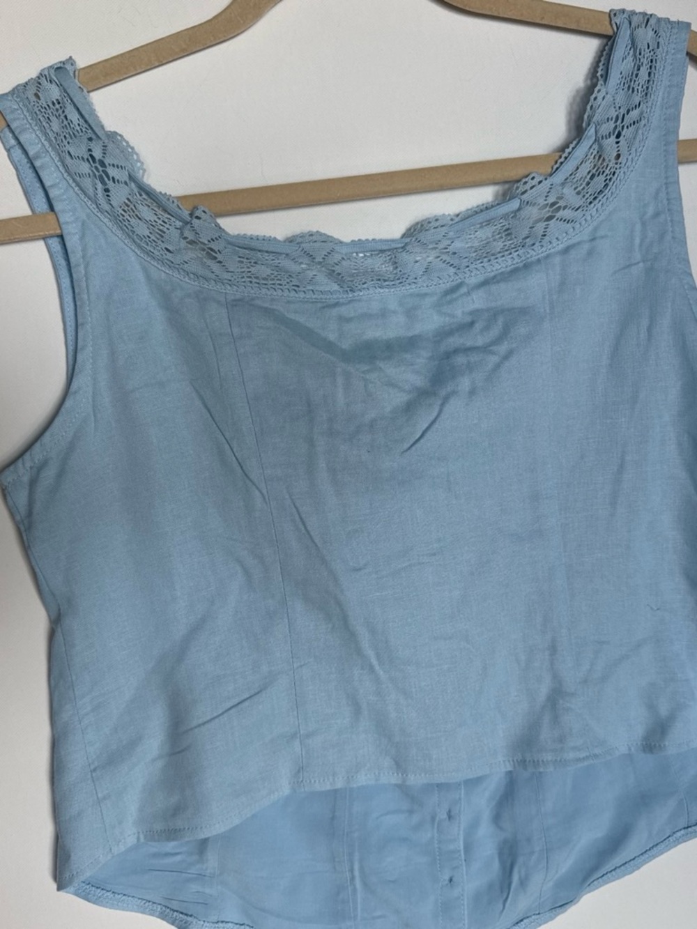 Wild Fable Light Blue Lace-Trim Sleeveless Button Tank - Picture 4 of 4